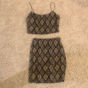 XS, Snake print mini skirt set